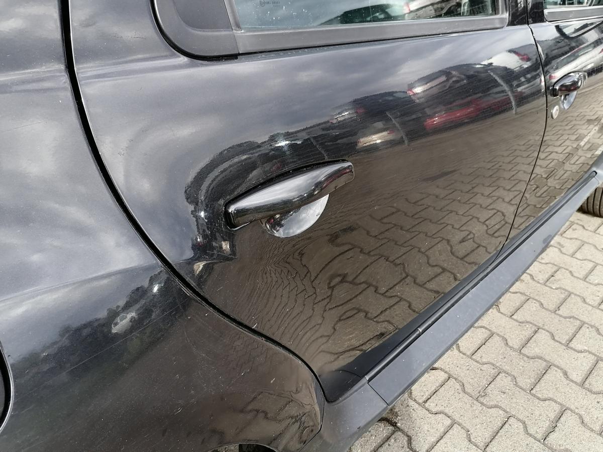 Dacia Duster original T&uuml;r hinten rechts NV676 Schwarz Bj.2011